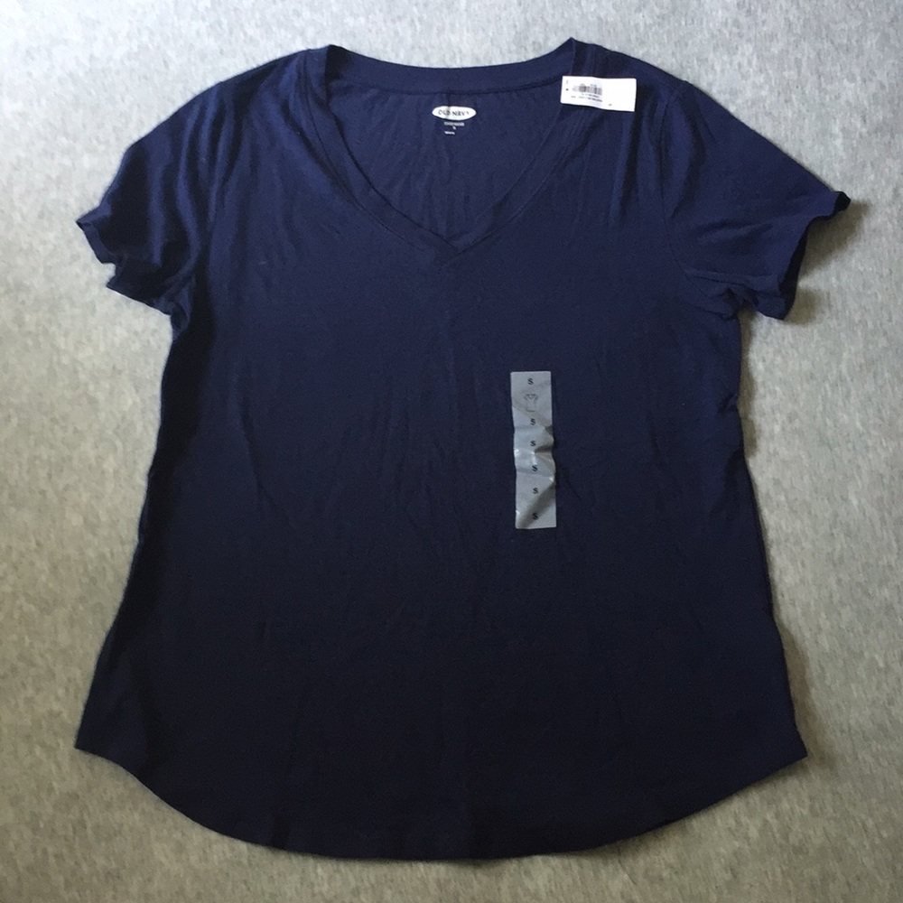 BRAND NEW WITH TAGS OLD NAVY V NECK TEE